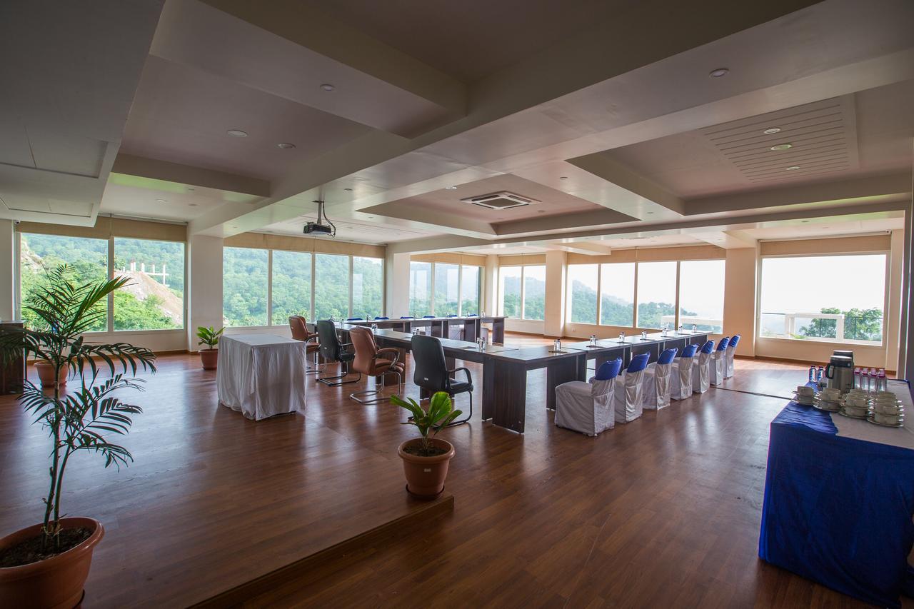 The G Mount Valley Resort, Кумбхалгарх Экстерьер фото